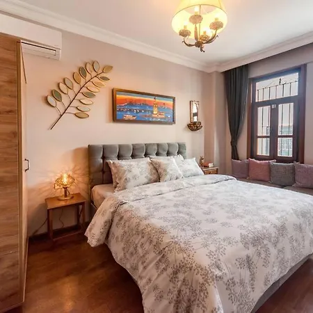 3br/2 Bath Ottoman House W Free Airport Transfer** 4* Стамбул